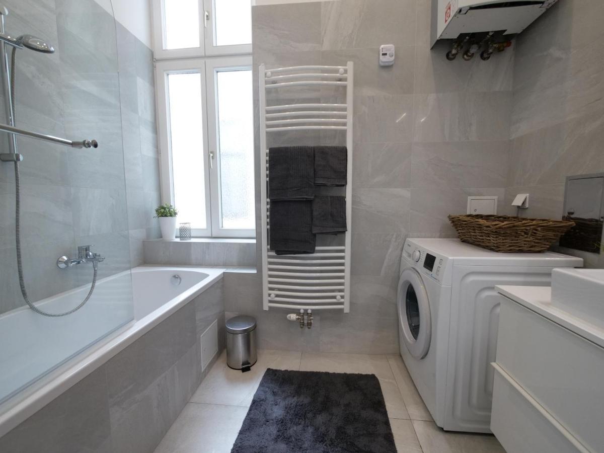 Stylish City Center Apartment Bécs Kültér fotó